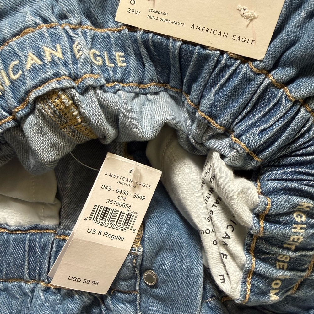 American Eagle Highest Rise Mom Jeans with a paperbag waist and tie belt Size 8 - Picture 7 of 9